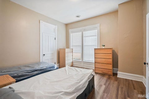 Tiny photo for 1115 E Broadway Street, Logansport, IN 47960 (MLS # 202636861)
