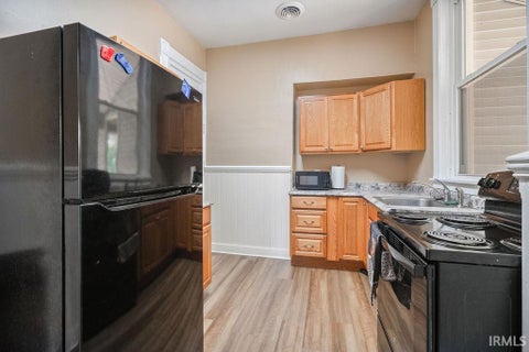 Tiny photo for 1115 E Broadway Street, Logansport, IN 47960 (MLS # 202636861)