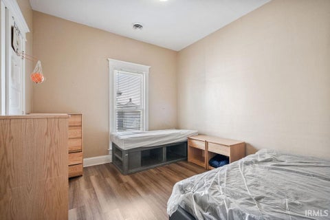 Tiny photo for 1115 E Broadway Street, Logansport, IN 47960 (MLS # 202636861)