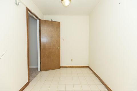 Tiny photo for 201 E Mount Pleasant Road, Evansville, IN 47711 (MLS # 202618356)