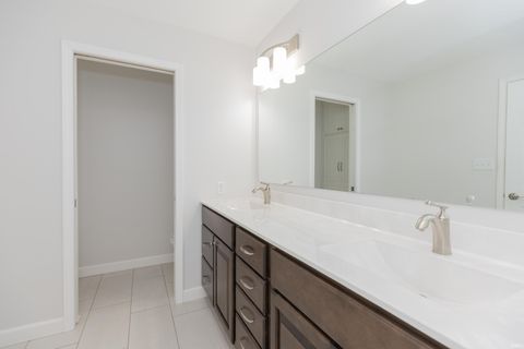 Tiny photo for 201 E Mount Pleasant Road, Evansville, IN 47711 (MLS # 202618356)