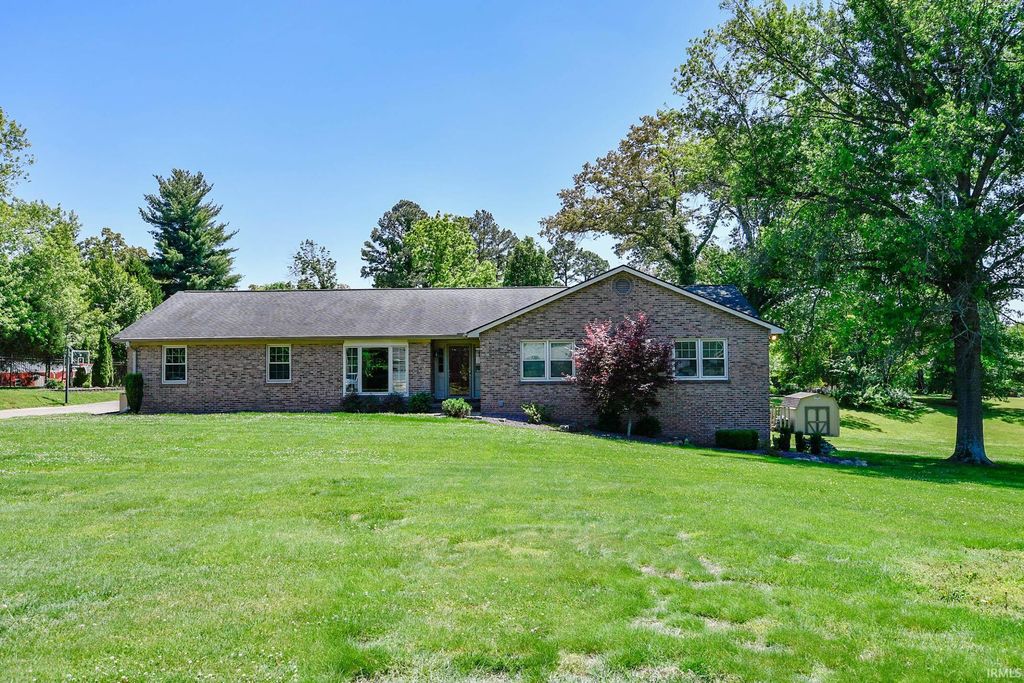 Photo of 201 E Mount Pleasant Road, Evansville, IN 47711 (MLS # 202618356)