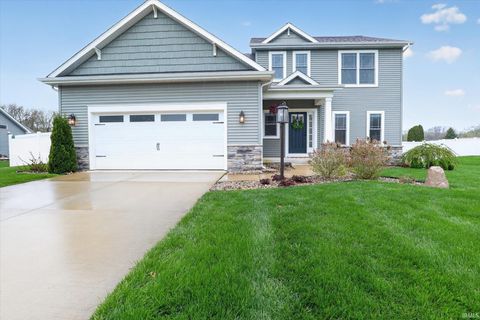 Photo of 58373 Crossview Lane, Osceola, IN 46561 (MLS # 202614077)