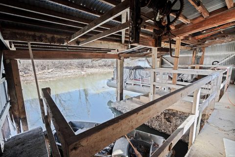 Tiny photo for 633 N Lakeview Court, Greentown, IN 46936 (MLS # 202607732)