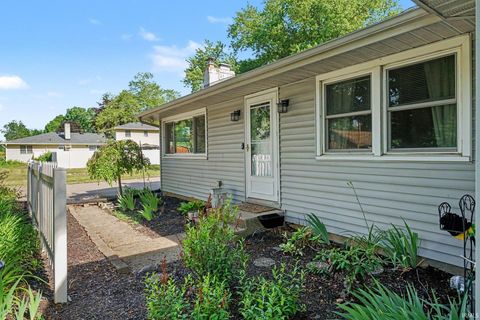Tiny photo for 23593 County Road 16, Elkhart, IN 46516 (MLS # 202621701)
