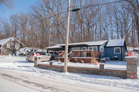 Photo of 12739 N 1225 W, Monticello, IN 47960 (MLS # 202604489)