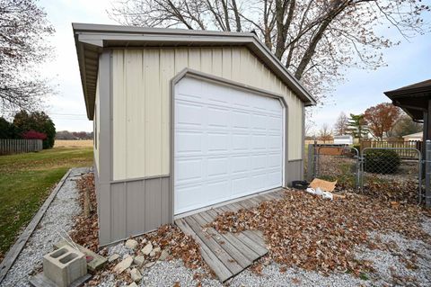 Tiny photo for 705 PINOAK Drive, Kokomo, IN 46901 (MLS # 202545471)