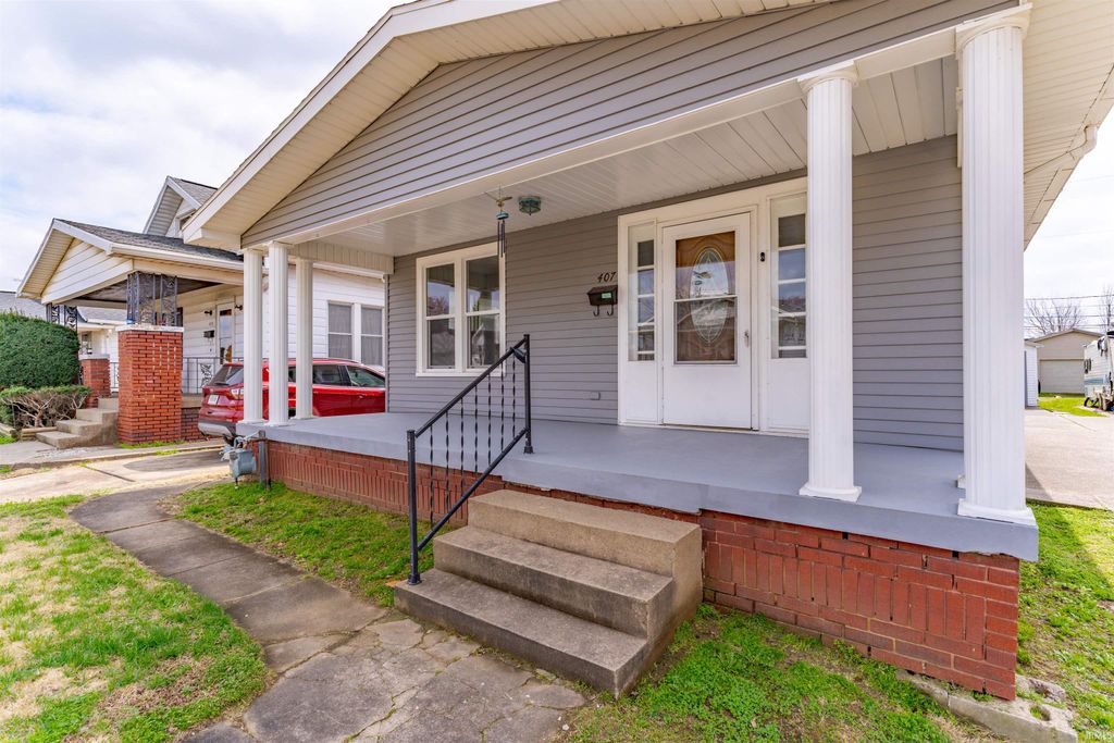 Photo of 407 Richardt Avenue, Evansville, IN 47711 (MLS # 202607969)