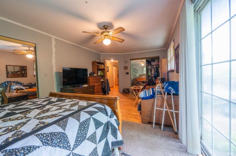 Tiny photo for 330 E 10th Street, Jonesboro, IN 46938 (MLS # 202620408)