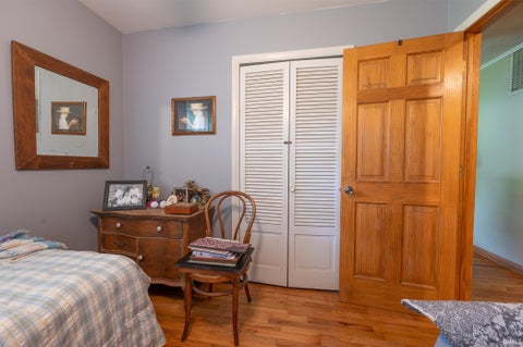 Tiny photo for 330 E 10th Street, Jonesboro, IN 46938 (MLS # 202620408)