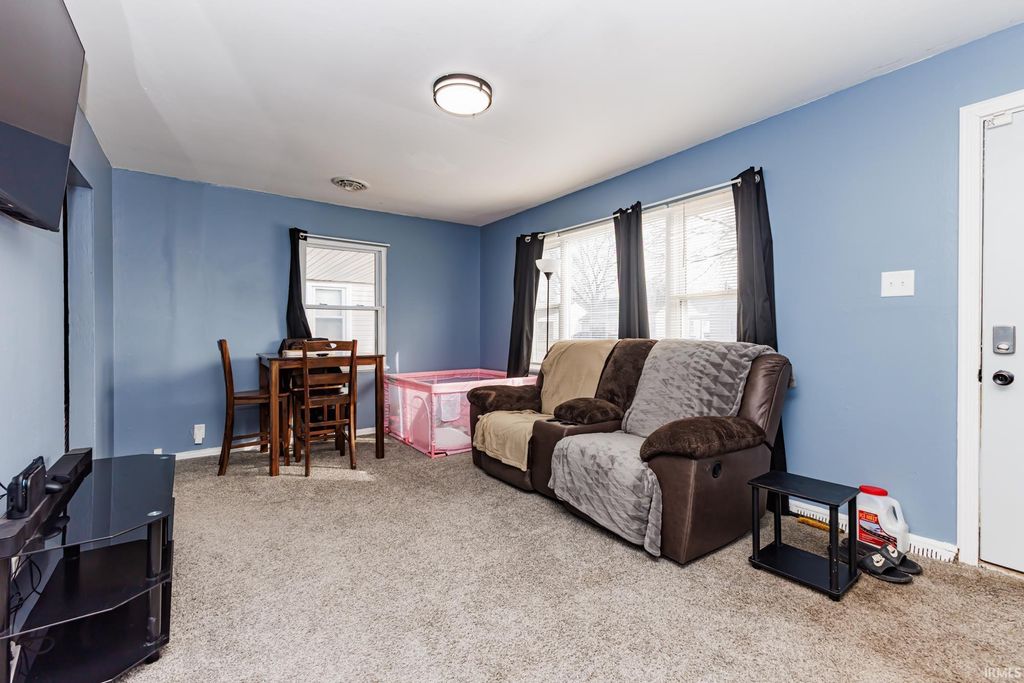 Photo of 1914 E 24th Street, Muncie, IN 47302 (MLS # 202605208)