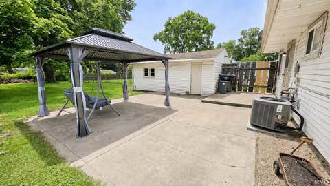 Tiny photo for 19680 Southland Avenue, South Bend, IN 46614 (MLS # 202627834)
