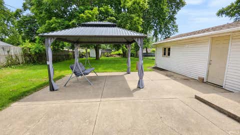 Tiny photo for 19680 Southland Avenue, South Bend, IN 46614 (MLS # 202627834)
