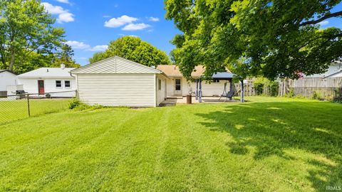 Tiny photo for 19680 Southland Avenue, South Bend, IN 46614 (MLS # 202627834)