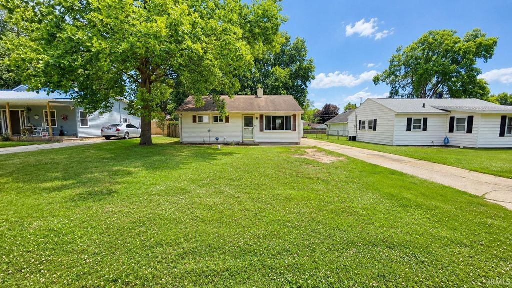 Photo of 19680 Southland Avenue, South Bend, IN 46614 (MLS # 202627834)