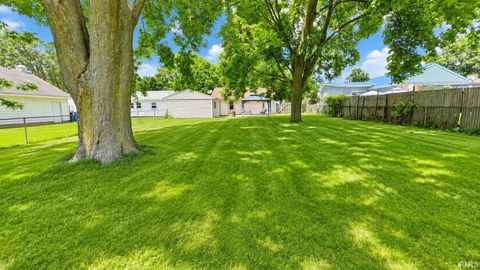 Tiny photo for 19680 Southland Avenue, South Bend, IN 46614 (MLS # 202627834)