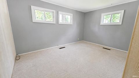Tiny photo for 19680 Southland Avenue, South Bend, IN 46614 (MLS # 202627834)