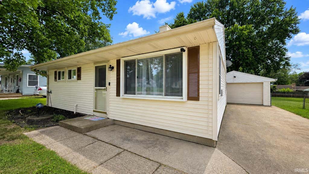 Photo of 19680 Southland Avenue, South Bend, IN 46614 (MLS # 202627834)