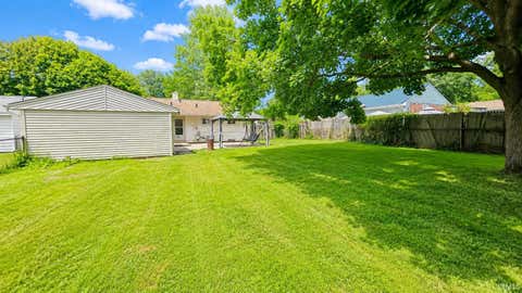 Tiny photo for 19680 Southland Avenue, South Bend, IN 46614 (MLS # 202627834)