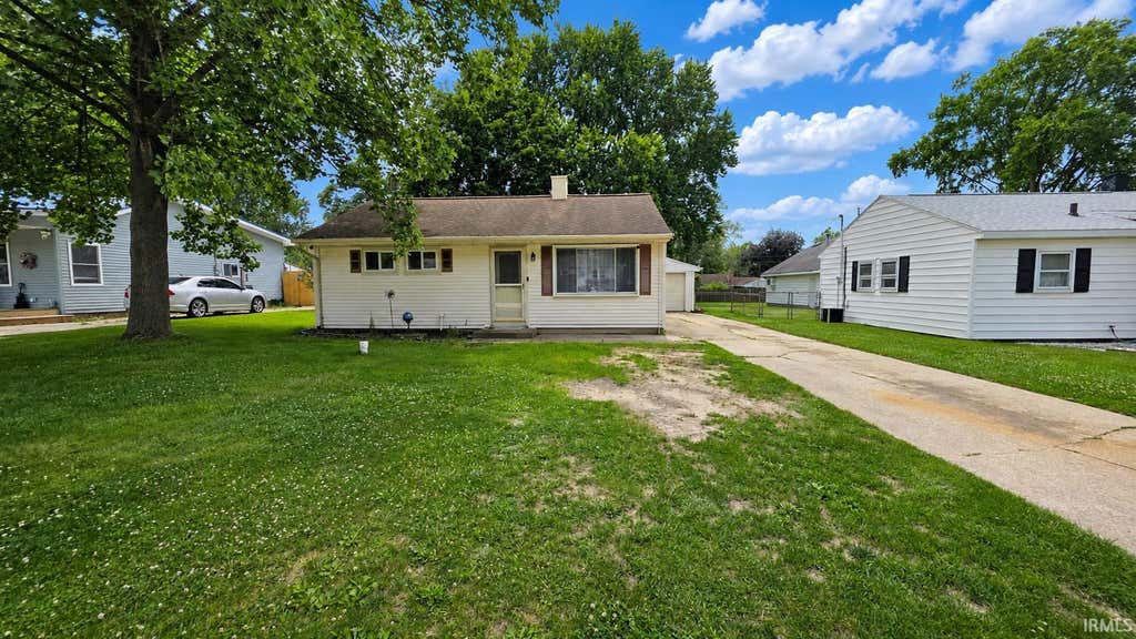 Photo of 19680 Southland Avenue, South Bend, IN 46614 (MLS # 202627834)