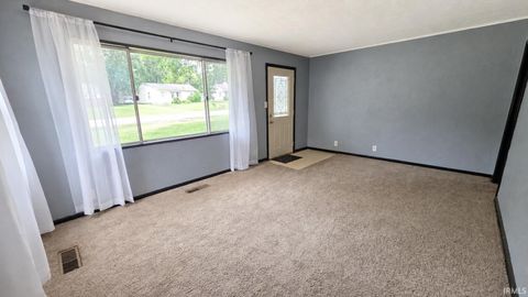 Tiny photo for 19680 Southland Avenue, South Bend, IN 46614 (MLS # 202627834)