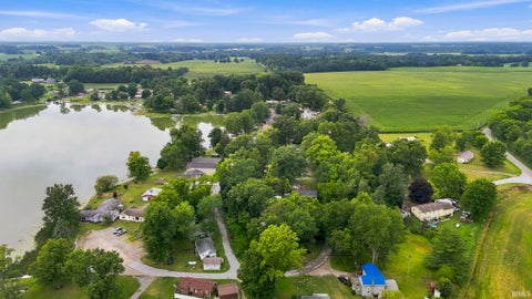 Tiny photo for 3240 W Shoreline Drive, Columbia City, IN 46725 (MLS # 202632572)