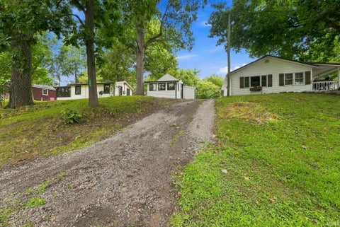 Tiny photo for 3240 W Shoreline Drive, Columbia City, IN 46725 (MLS # 202632572)