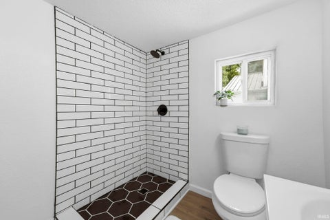 Tiny photo for 3240 W Shoreline Drive, Columbia City, IN 46725 (MLS # 202632572)