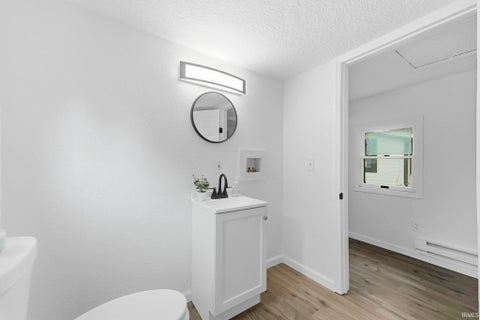 Tiny photo for 3240 W Shoreline Drive, Columbia City, IN 46725 (MLS # 202632572)