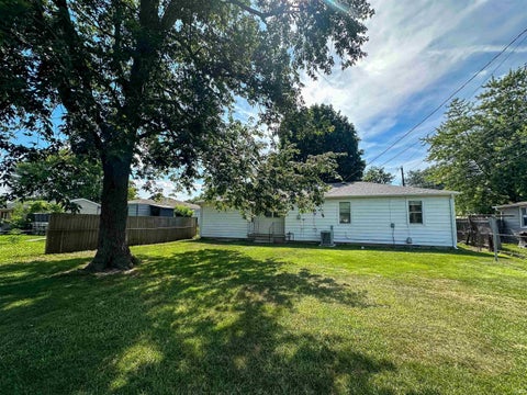 Tiny photo for 306 N Holland Street, Muncie, IN 47303 (MLS # 202627576)