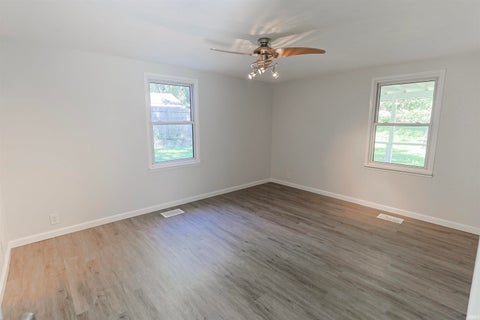 Tiny photo for 2616 Woodmont Drive, South Bend, IN 46614 (MLS # 202643649)