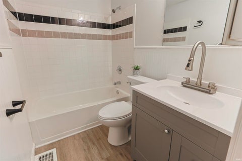 Tiny photo for 2616 Woodmont Drive, South Bend, IN 46614 (MLS # 202643649)