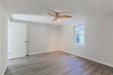 Tiny photo for 2616 Woodmont Drive, South Bend, IN 46614 (MLS # 202643649)