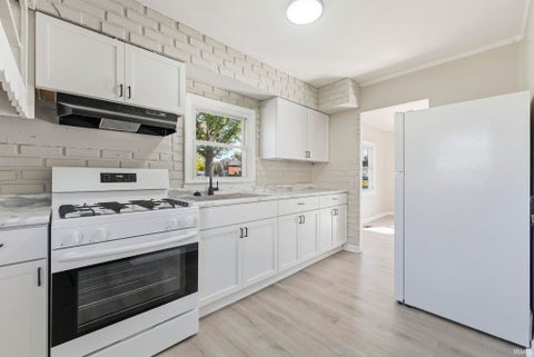 Tiny photo for 555 E Rudisill Boulevard, Fort Wayne, IN 46806 (MLS # 202643639)