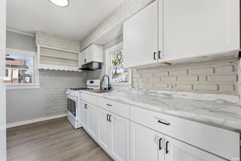 Tiny photo for 555 E Rudisill Boulevard, Fort Wayne, IN 46806 (MLS # 202643639)