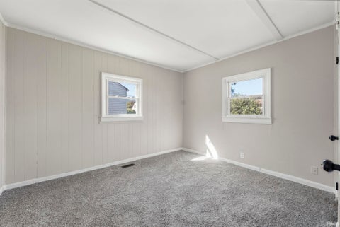 Tiny photo for 555 E Rudisill Boulevard, Fort Wayne, IN 46806 (MLS # 202643639)
