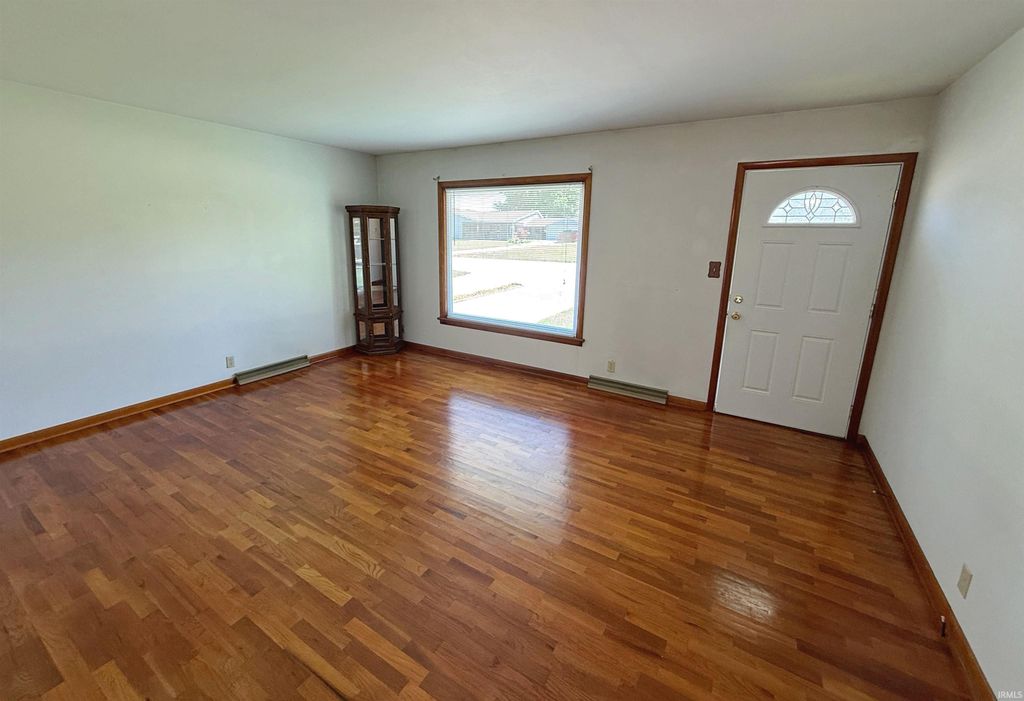 Photo of 1303 NE 4th Street, Washington, IN 47501 (MLS # 202616195)