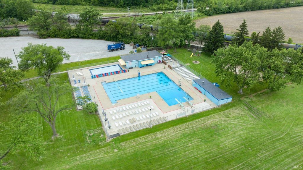 Photo of 2222 Opechee Way, Fort Wayne, IN 46809 (MLS # 202608430)