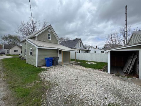 Tiny photo for 904 S Bell Street, Kokomo, IN 46902 (MLS # 202513963)