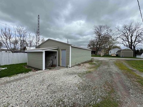 Tiny photo for 904 S Bell Street, Kokomo, IN 46902 (MLS # 202513963)