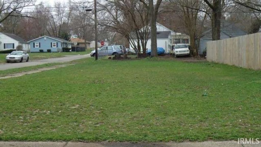 Photo of 1601 N O'Brien Street, South Bend, IN 46628 (MLS # 202549460)