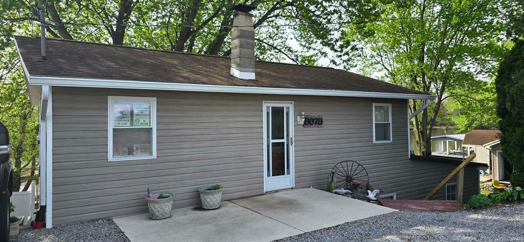 Photo of 8079 N West Shafer Drive, Monticello, IN 47960 (MLS # 202613818)