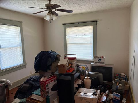 Tiny photo for 1131 S WASHINGTON Street, Kokomo, IN 46902 (MLS # 202617615)