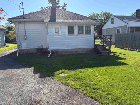 Tiny photo for 1131 S WASHINGTON Street, Kokomo, IN 46902 (MLS # 202617615)