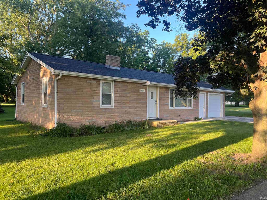 Photo of 16410 County Road 42 Street, Goshen, IN 46526 (MLS # 202634730)