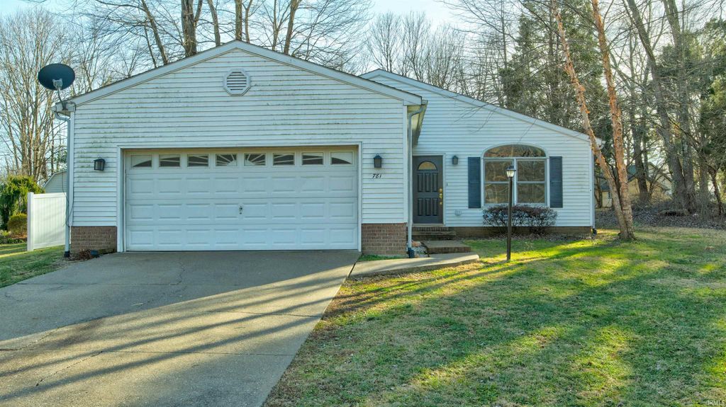 Photo of 781 W Melchoir Dr N Dr, Santa Claus, IN 47579 (MLS # 202613508)