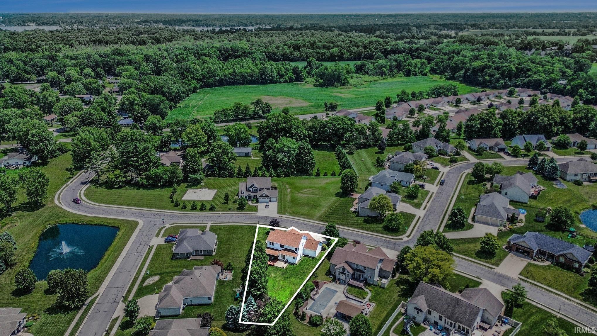 Warsaw, Indiana 46580, United States, 4 Bedrooms Bedrooms, ,4 BathroomsBathrooms,Residential,Active,160194