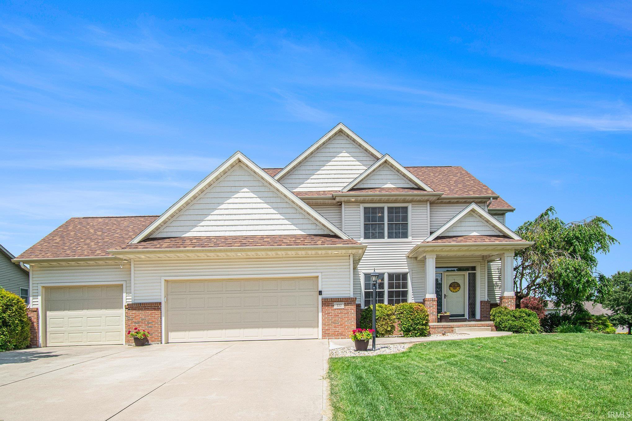 Warsaw, Indiana 46580, United States, 4 Bedrooms Bedrooms, ,4 BathroomsBathrooms,Residential,Active,160194