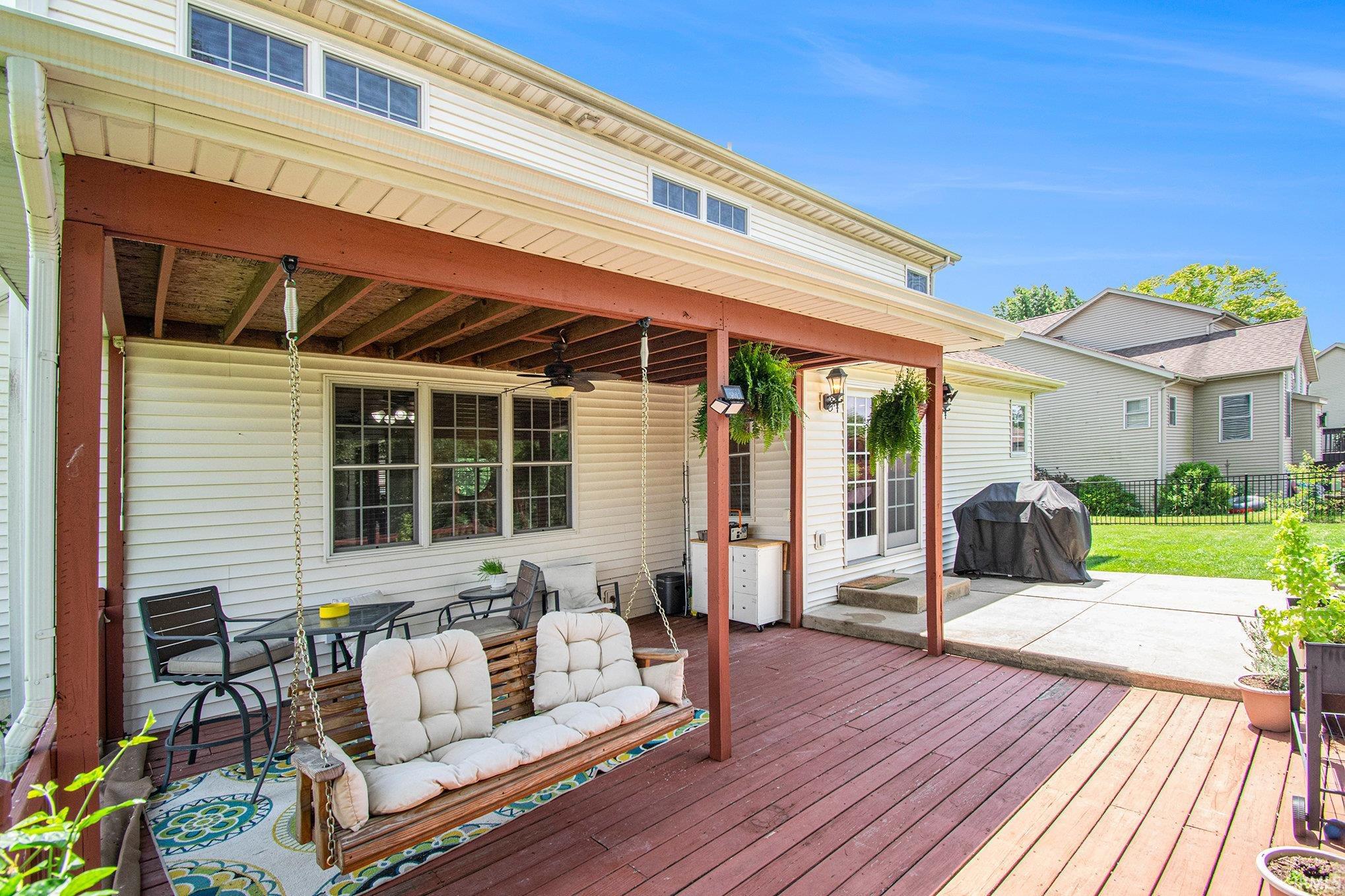 Warsaw, Indiana 46580, United States, 4 Bedrooms Bedrooms, ,4 BathroomsBathrooms,Residential,Active,160194