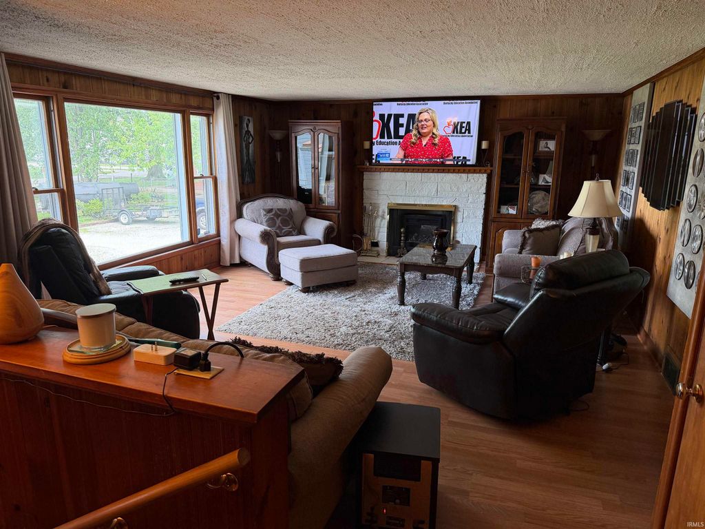 Photo of 819 Prosperity Avenue, Evansville, IN 47713 (MLS # 202613978)